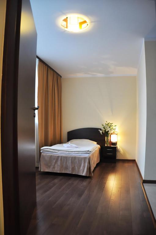 Hotel Pojezierze Szczecinek Habitación foto